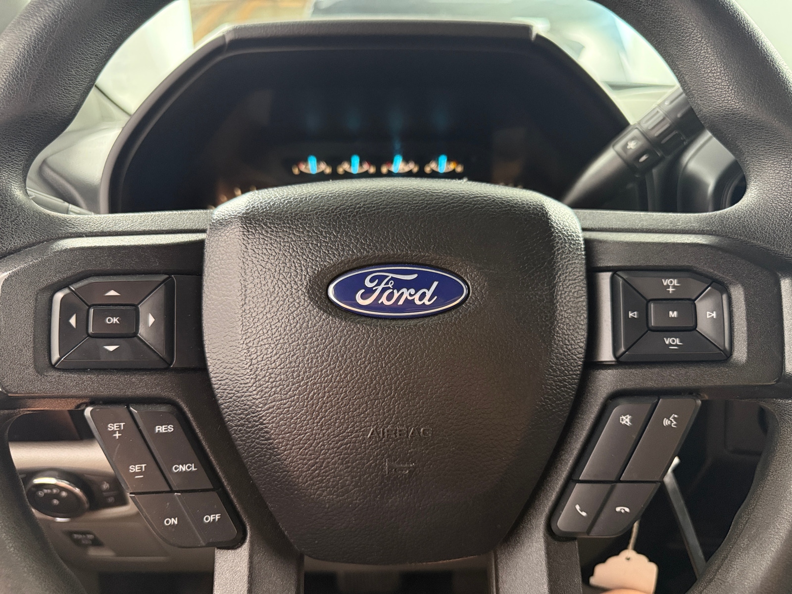Thumbnail: 2018 Ford Econoline - 5