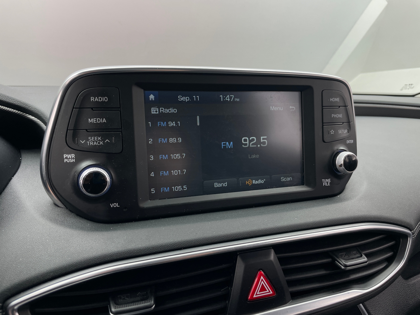 Thumbnail: 2019 Hyundai Santa Fe - 3