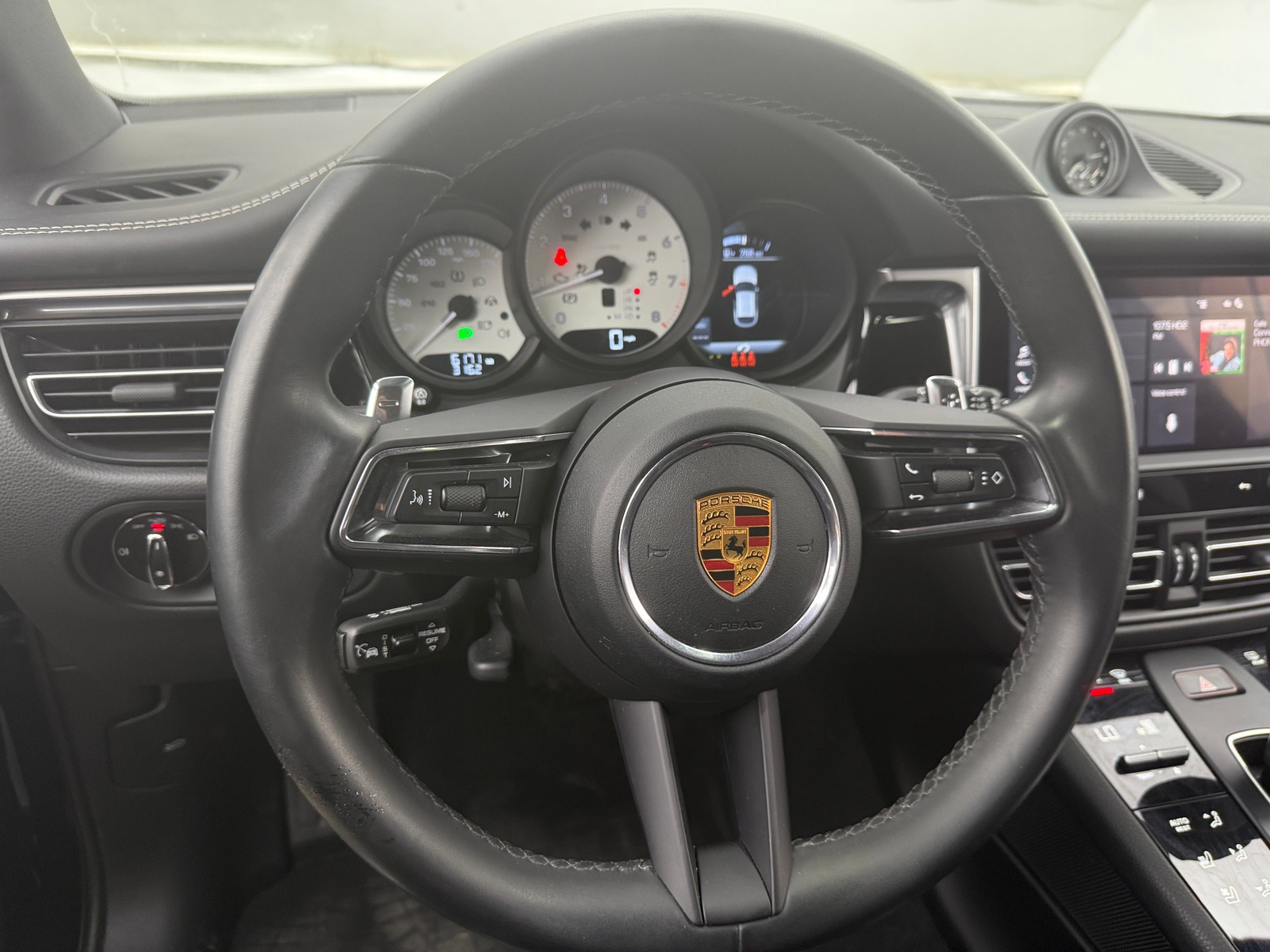 Thumbnail: 2022 Porsche Macan - 4