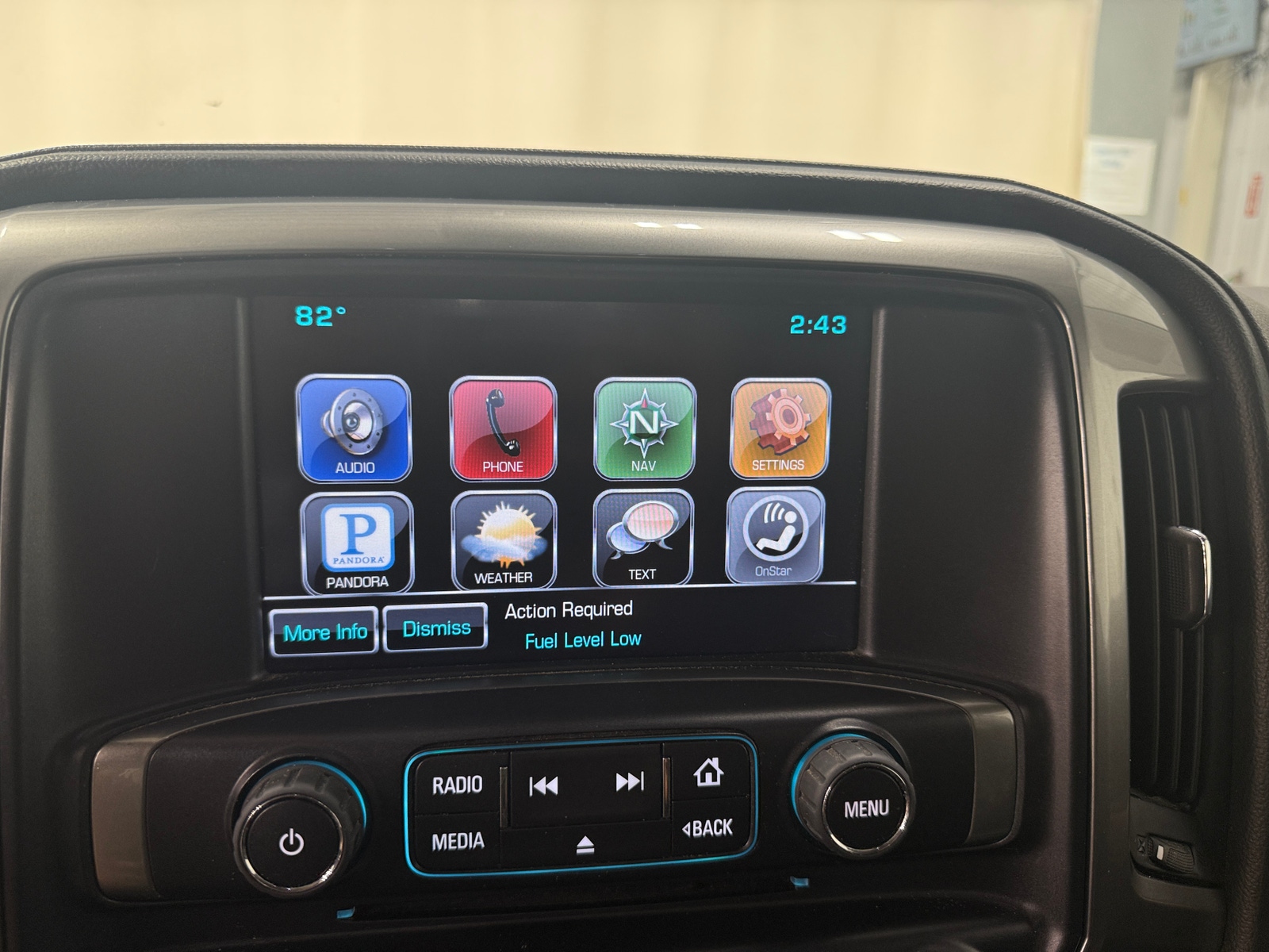 Thumbnail: 2015 Chevrolet Silverado 1500 - 3