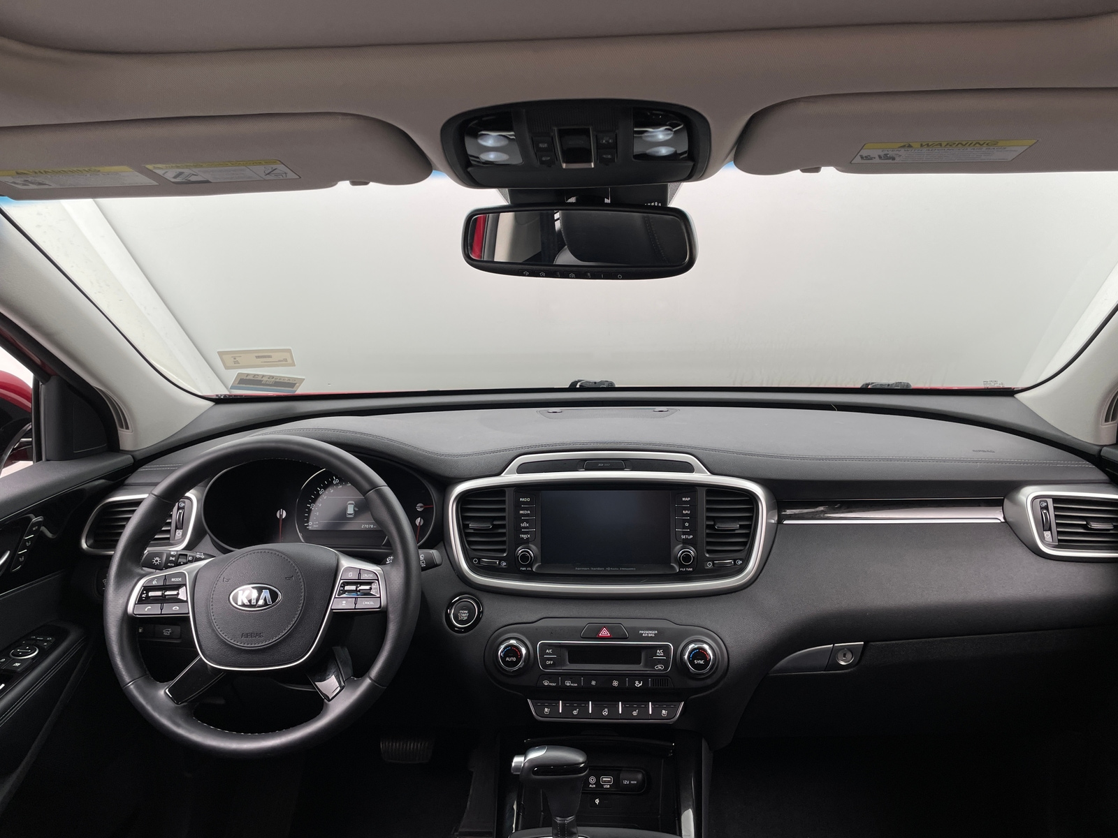 Thumbnail: 2019 Kia Sorento - 2