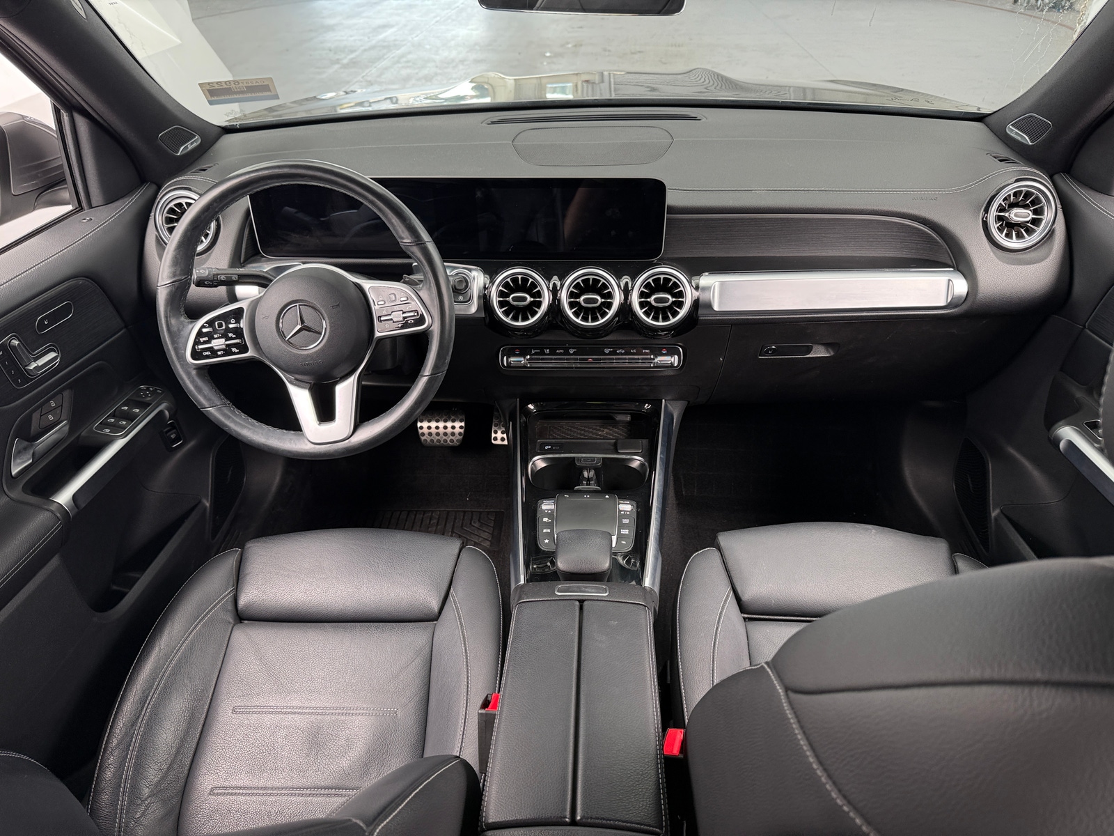 Thumbnail: 2021 Mercedes-Benz GLB - 2