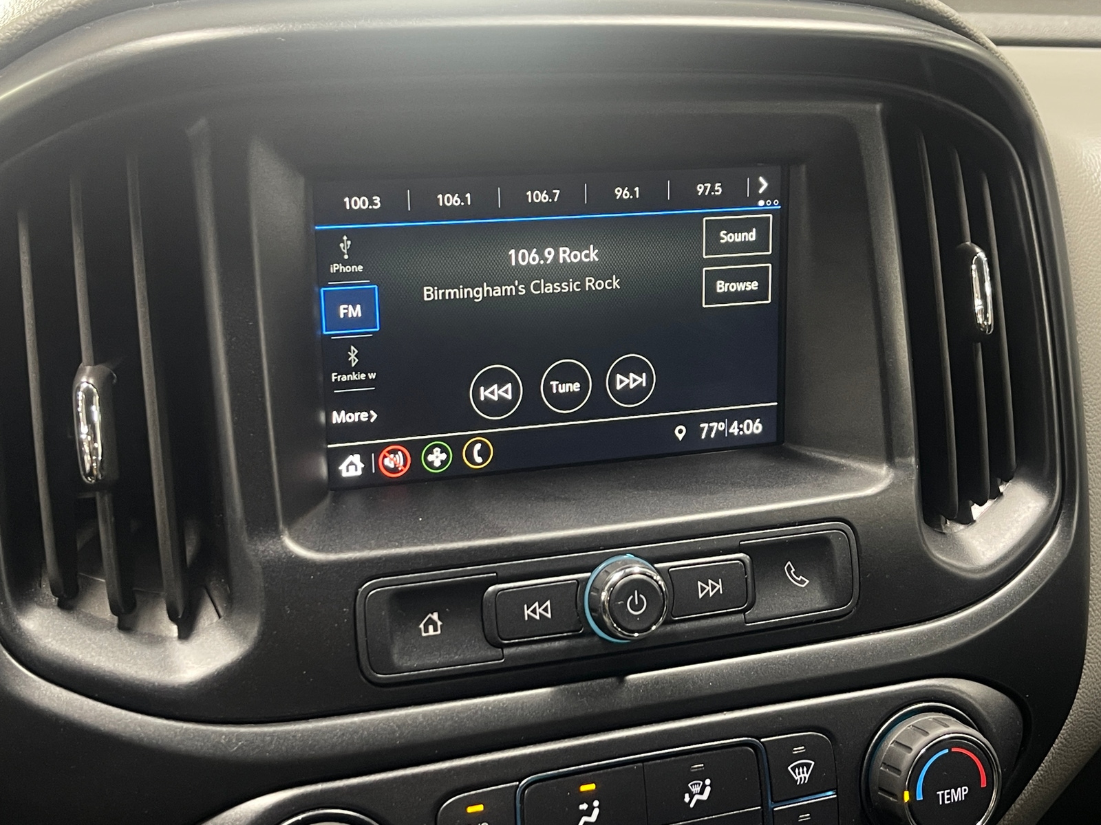 Thumbnail: 2019 Chevrolet Colorado - 4