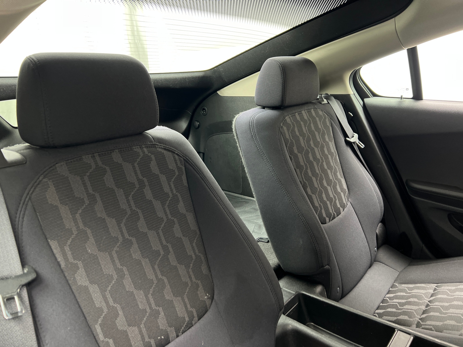 Thumbnail: 2013 Chevrolet Volt - 6