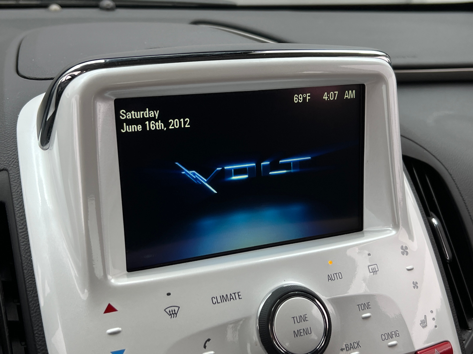 Thumbnail: 2013 Chevrolet Volt - 4