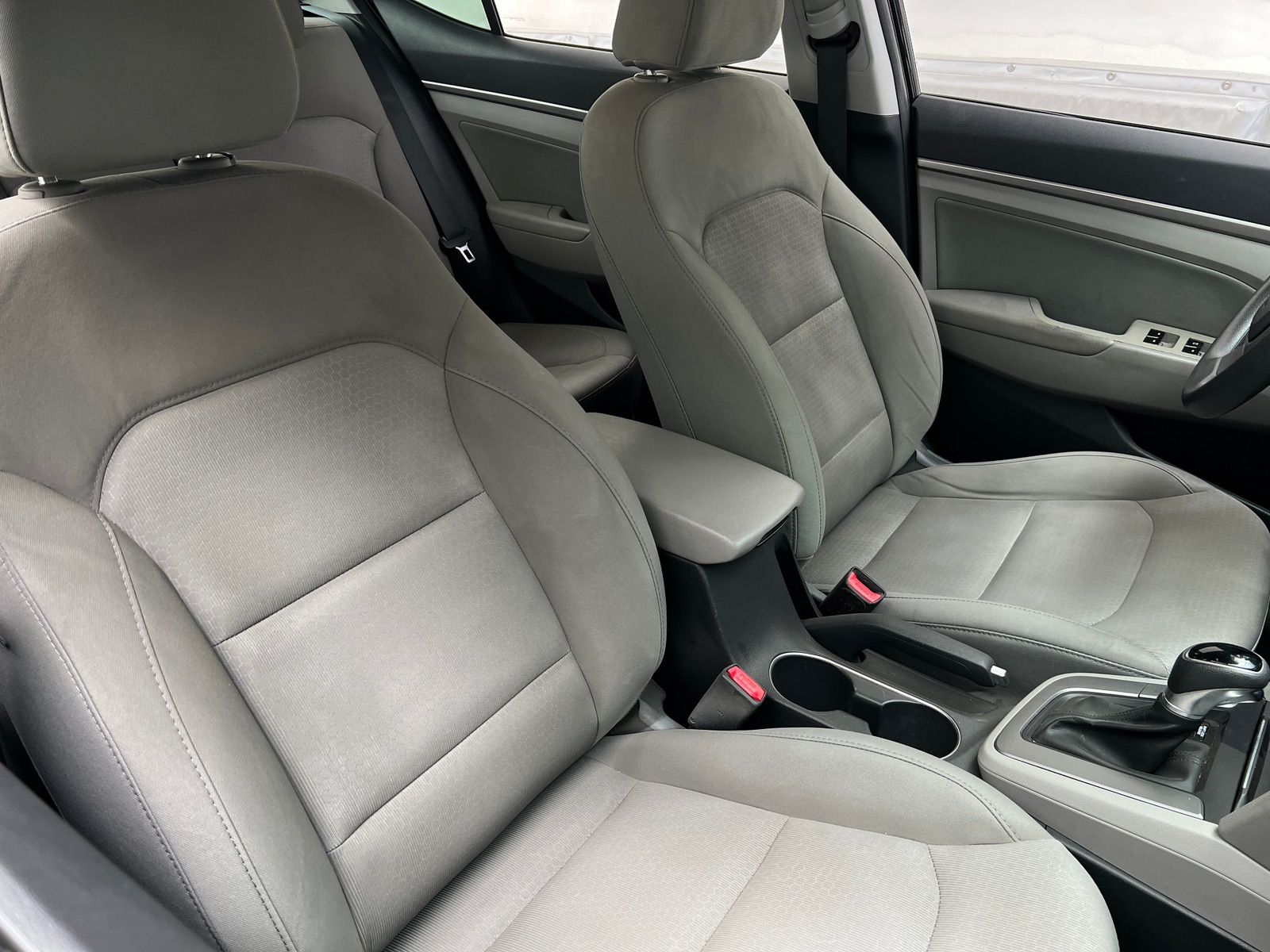 Thumbnail: 2017 Hyundai Elantra - 2