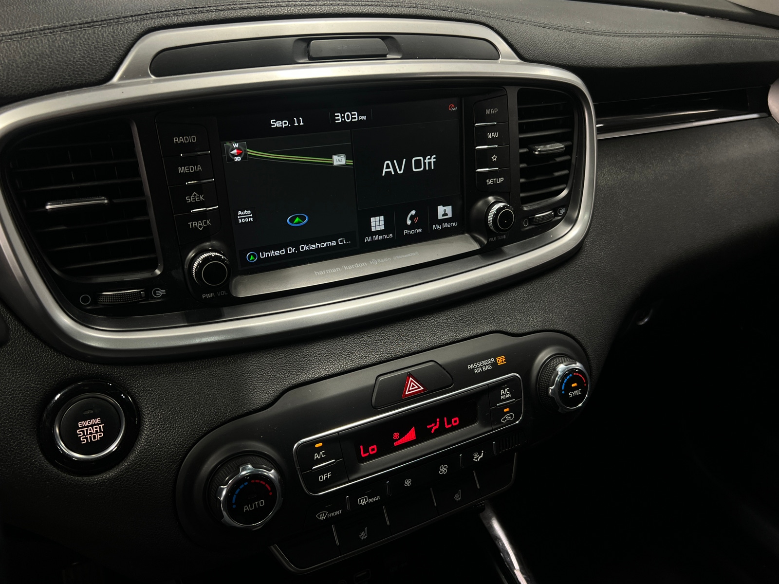 Thumbnail: 2020 Kia Sorento - 3