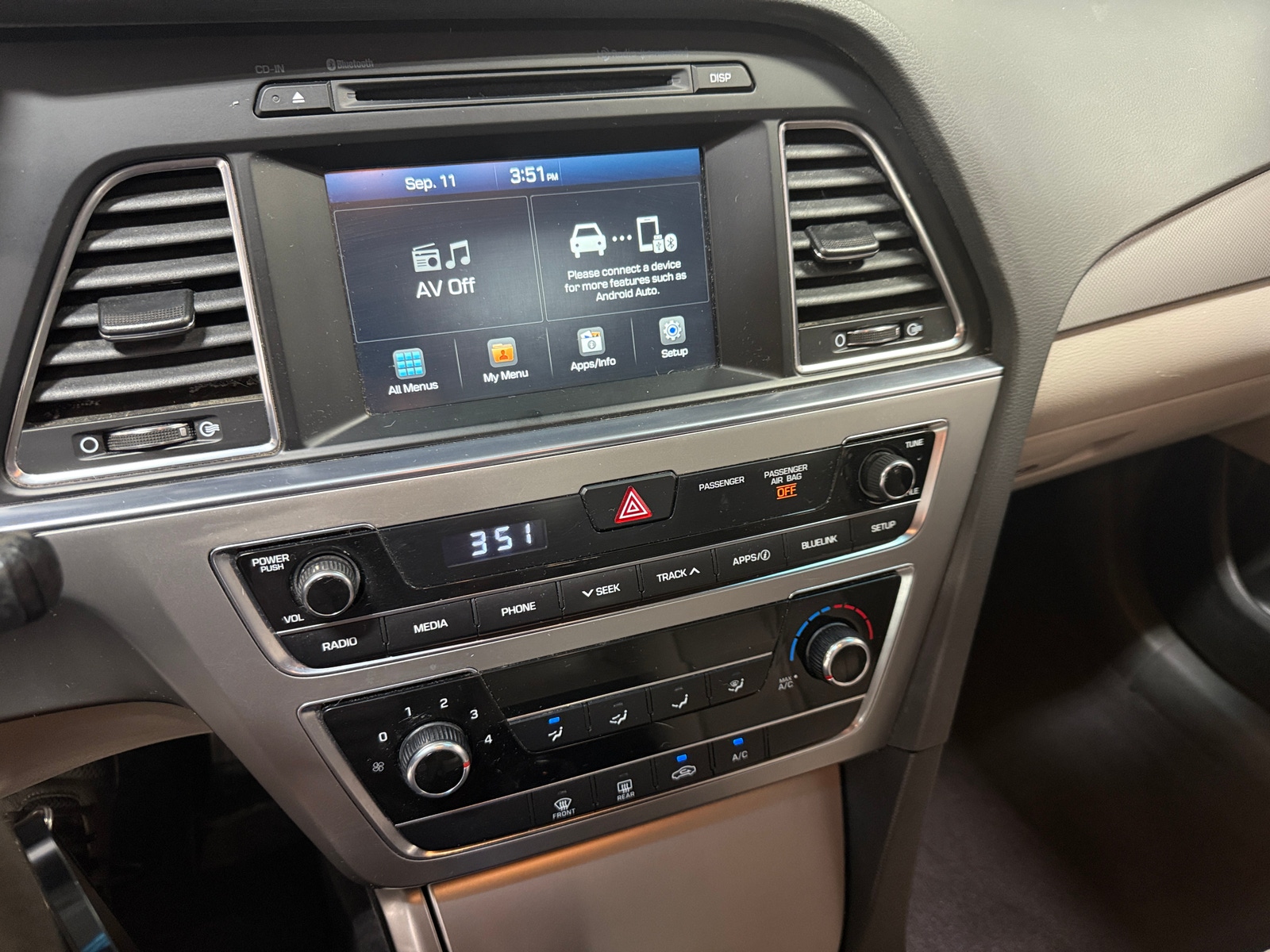 Thumbnail: 2016 Hyundai Sonata - 4