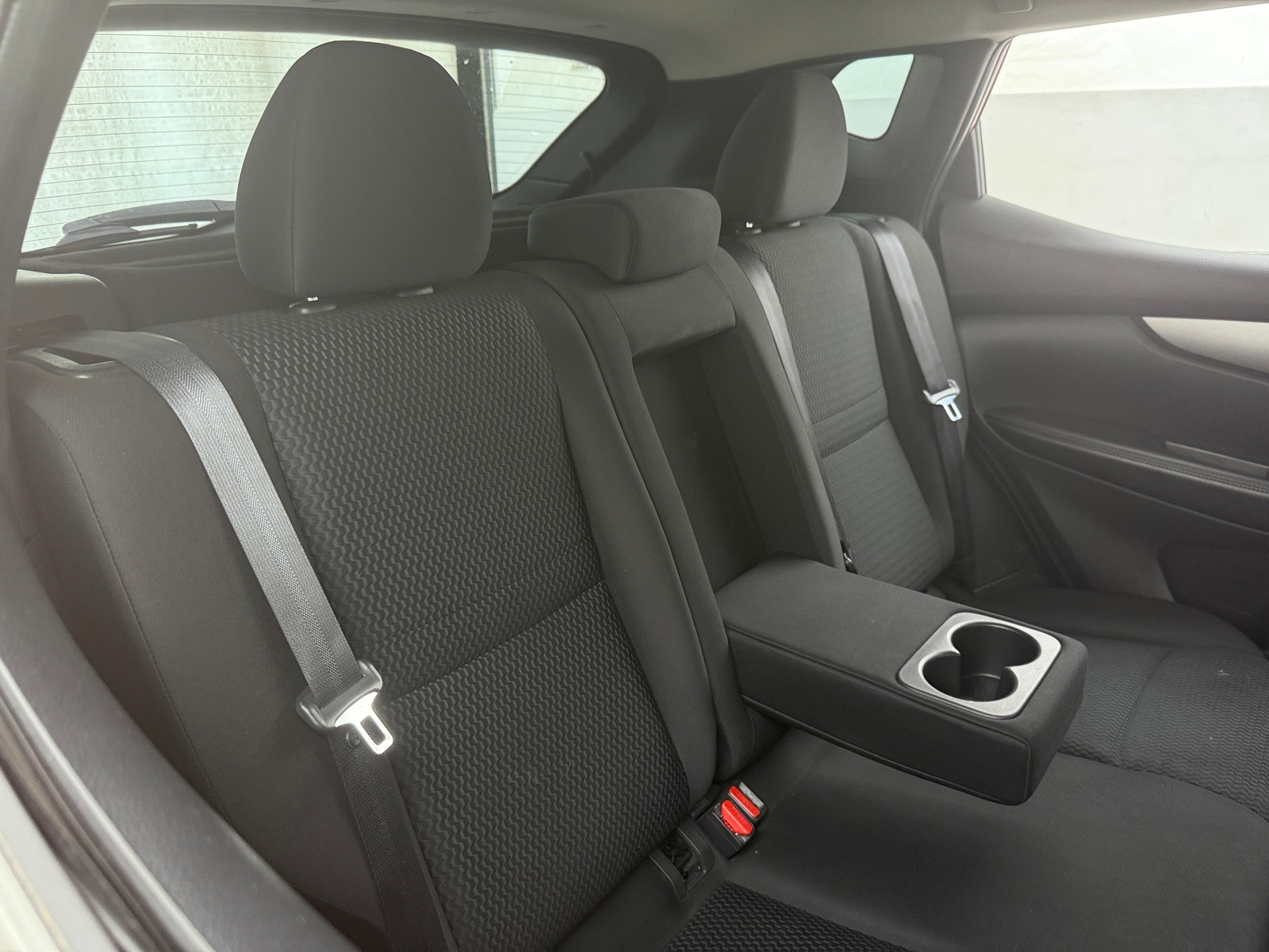 Thumbnail: 2018 Nissan Rogue Sport - 6