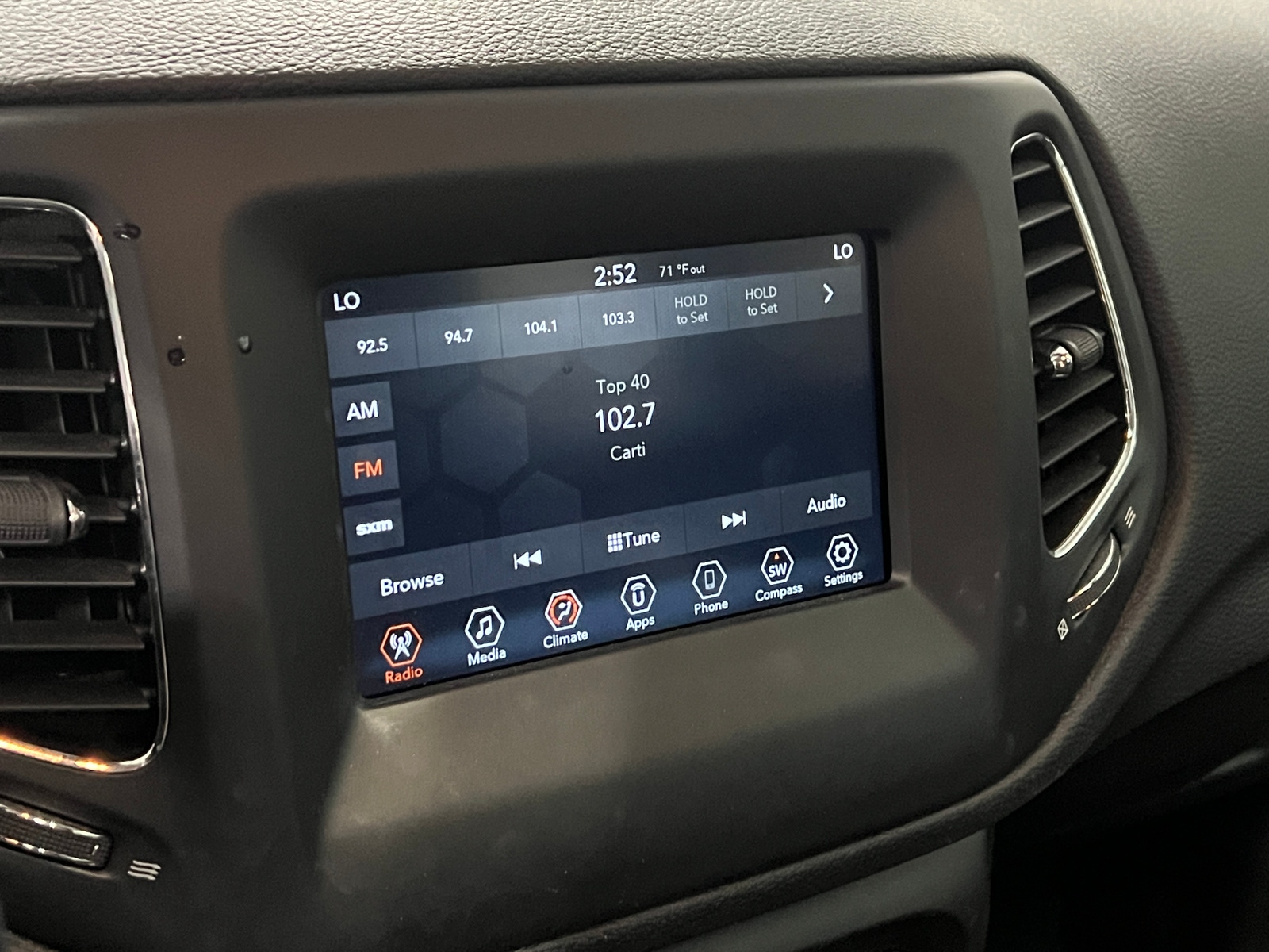 Thumbnail: 2020 Jeep Compass - 4