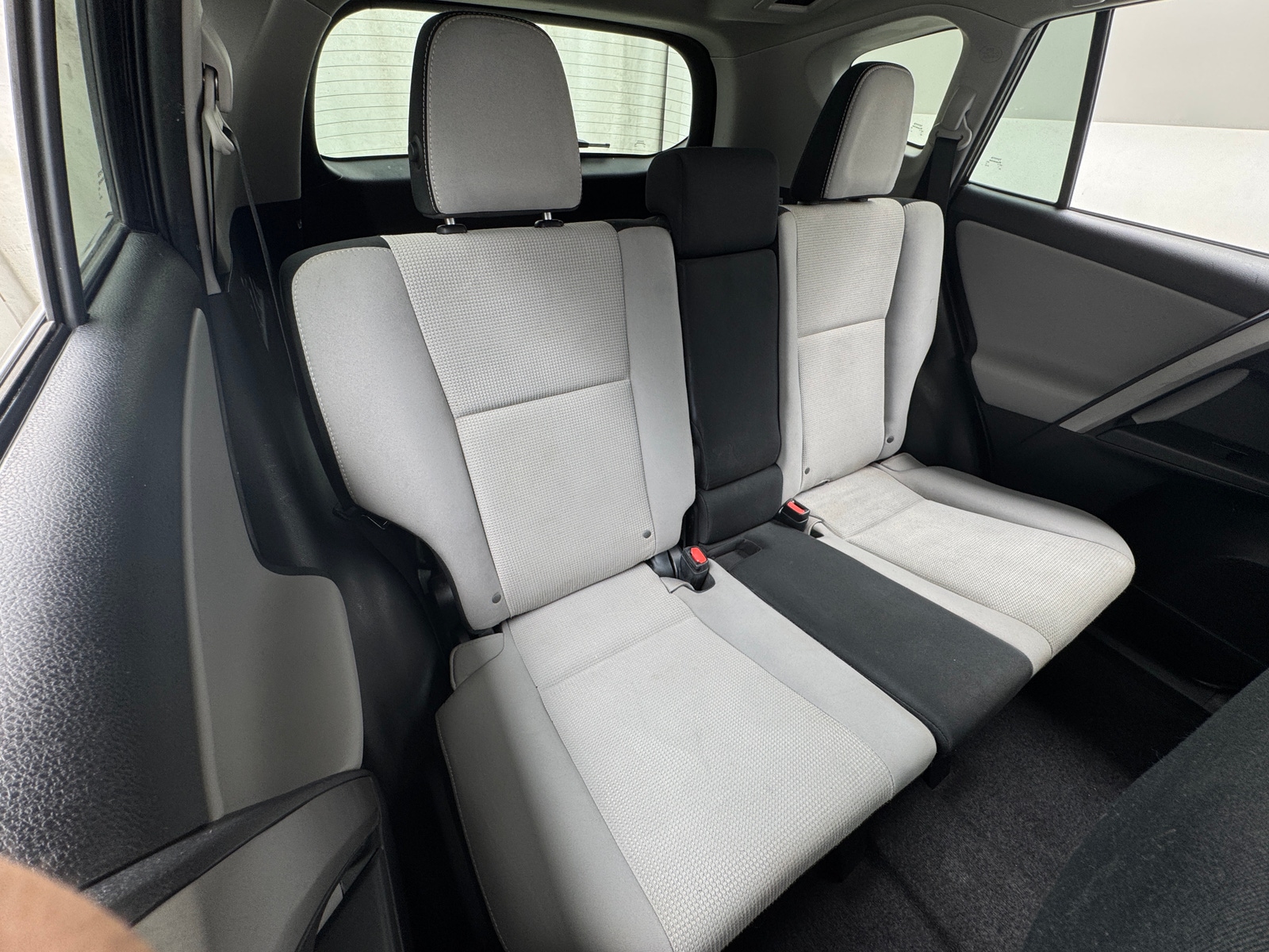 Thumbnail: 2016 Toyota RAV4 - 6