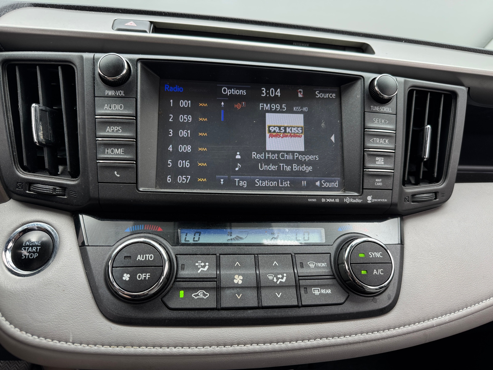 Thumbnail: 2016 Toyota RAV4 - 4