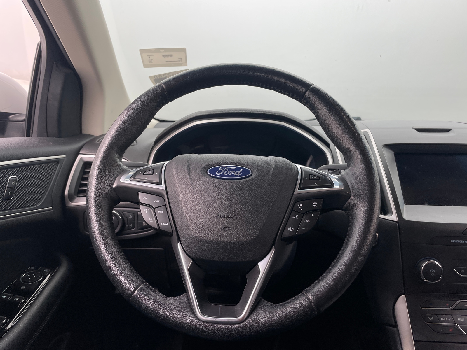 Thumbnail: 2019 Ford Edge - 5