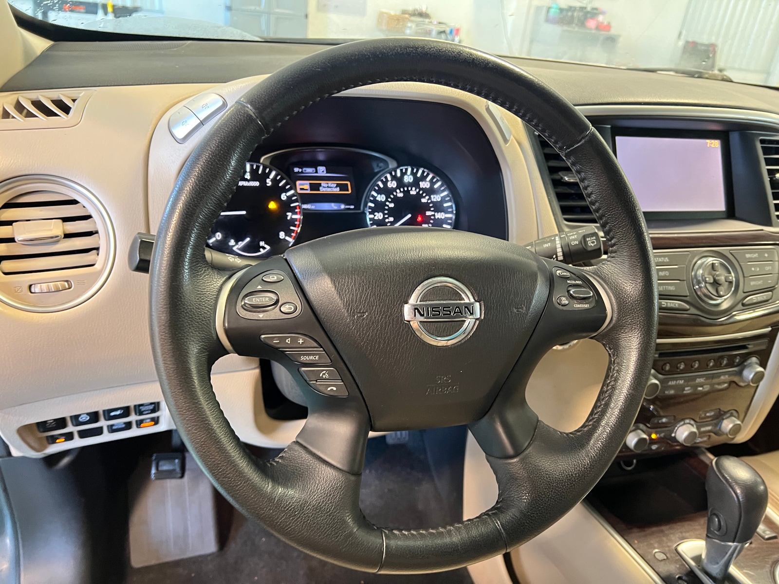 Thumbnail: 2016 Nissan Pathfinder - 4