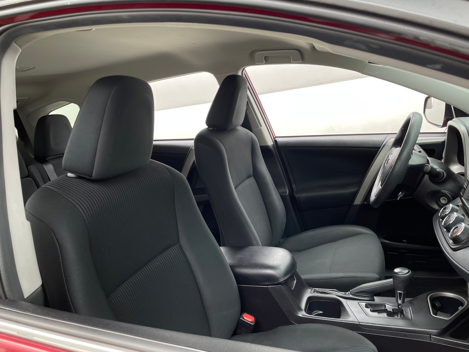 Thumbnail: 2018 Toyota RAV4 - 2