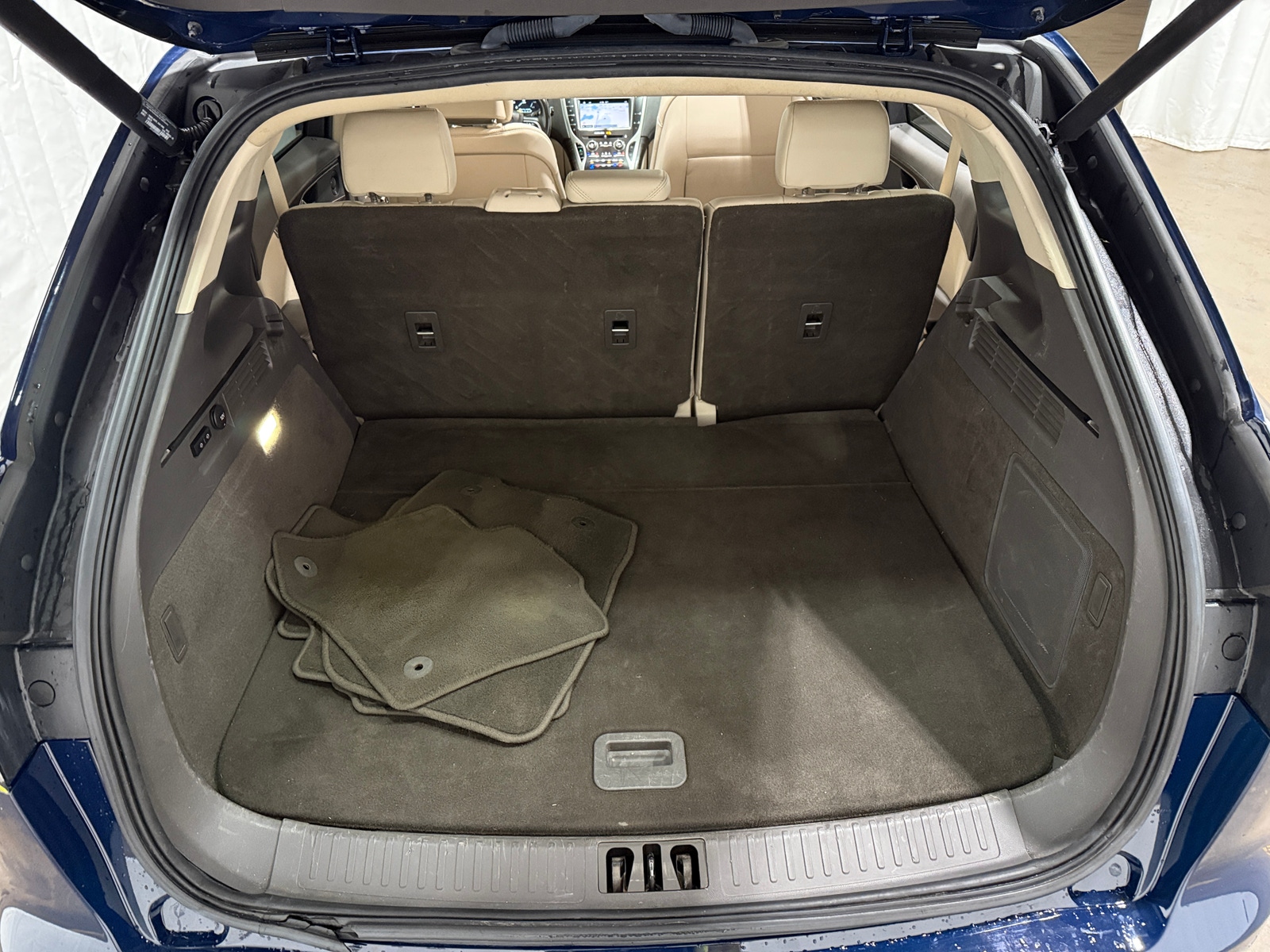 Thumbnail: 2019 Lincoln Nautilus - 6