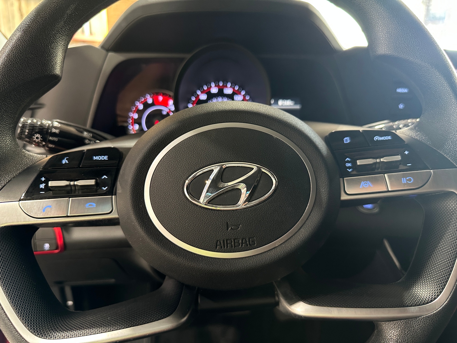 Thumbnail: 2023 Hyundai Elantra - 5