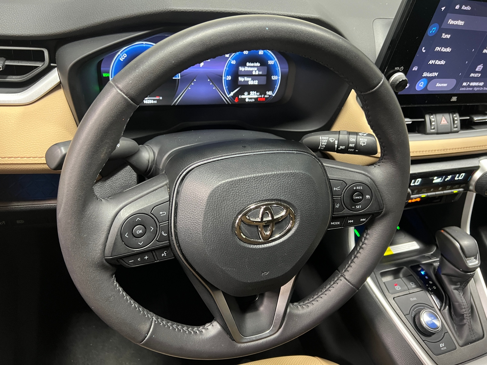 Thumbnail: 2023 Toyota RAV4 - 4