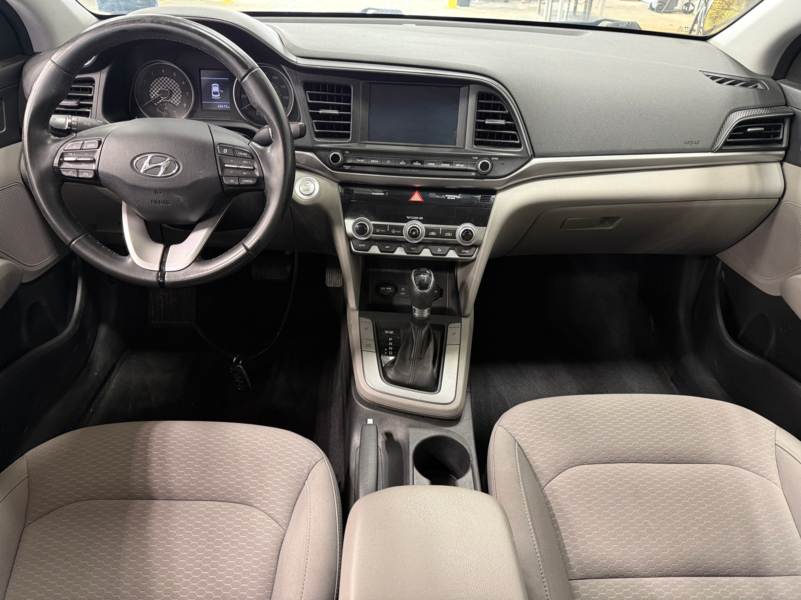 Thumbnail: 2020 Hyundai Elantra - 3
