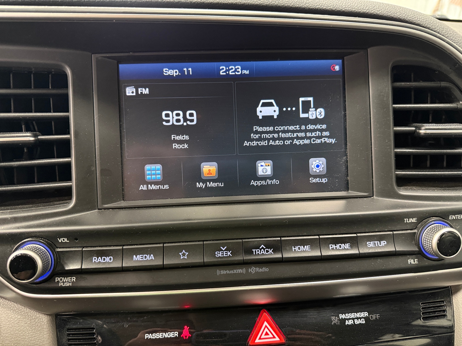 Thumbnail: 2020 Hyundai Elantra - 4