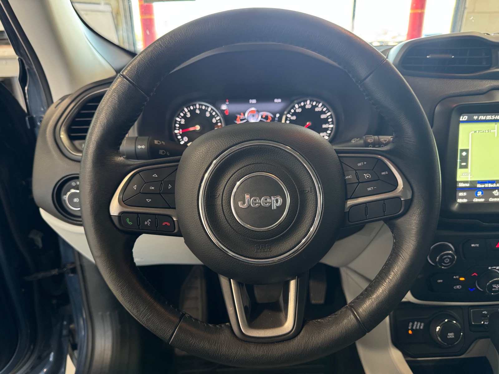 Thumbnail: 2022 Jeep Renegade - 5