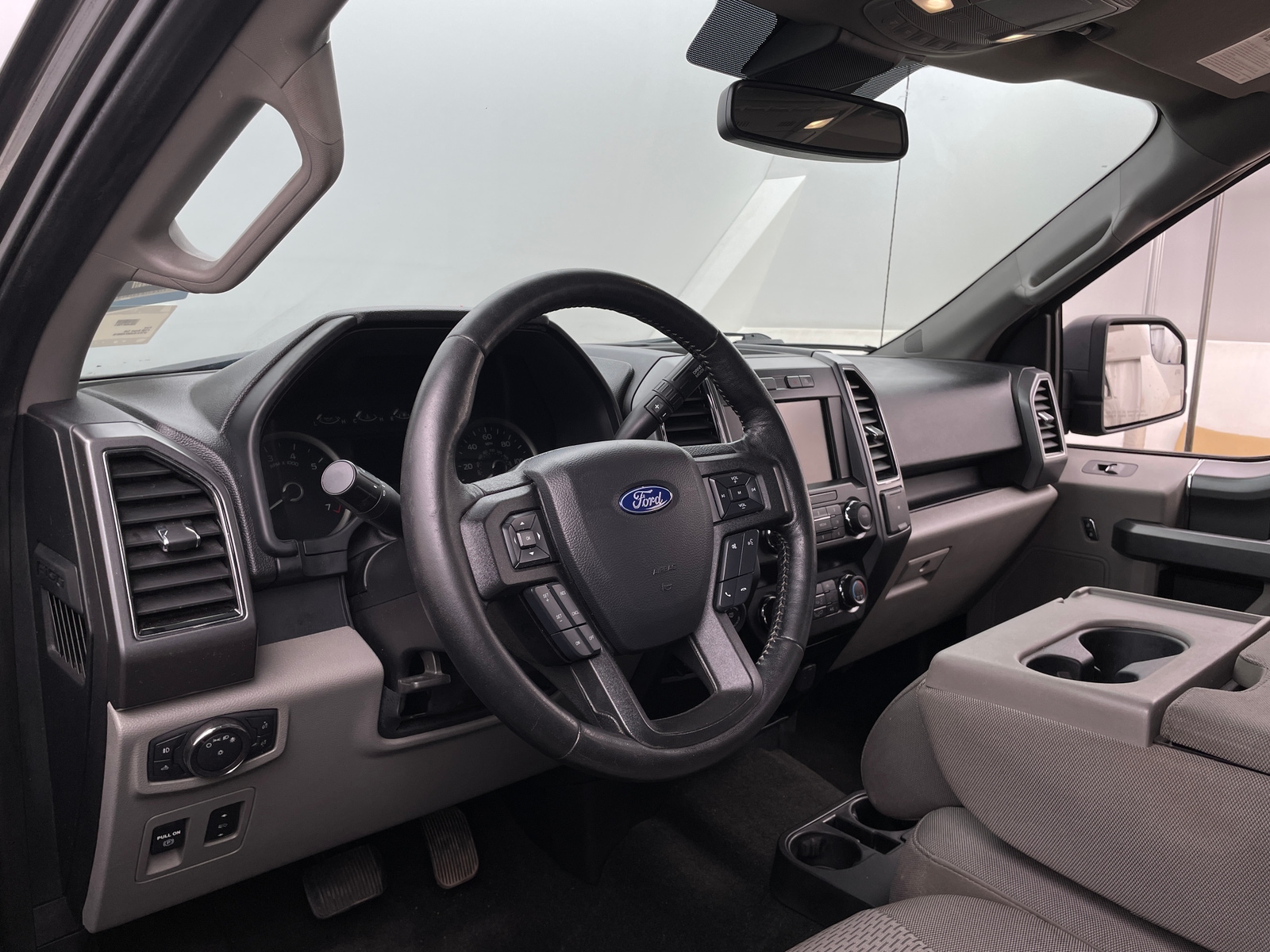 Thumbnail: 2019 Ford Econoline - 3