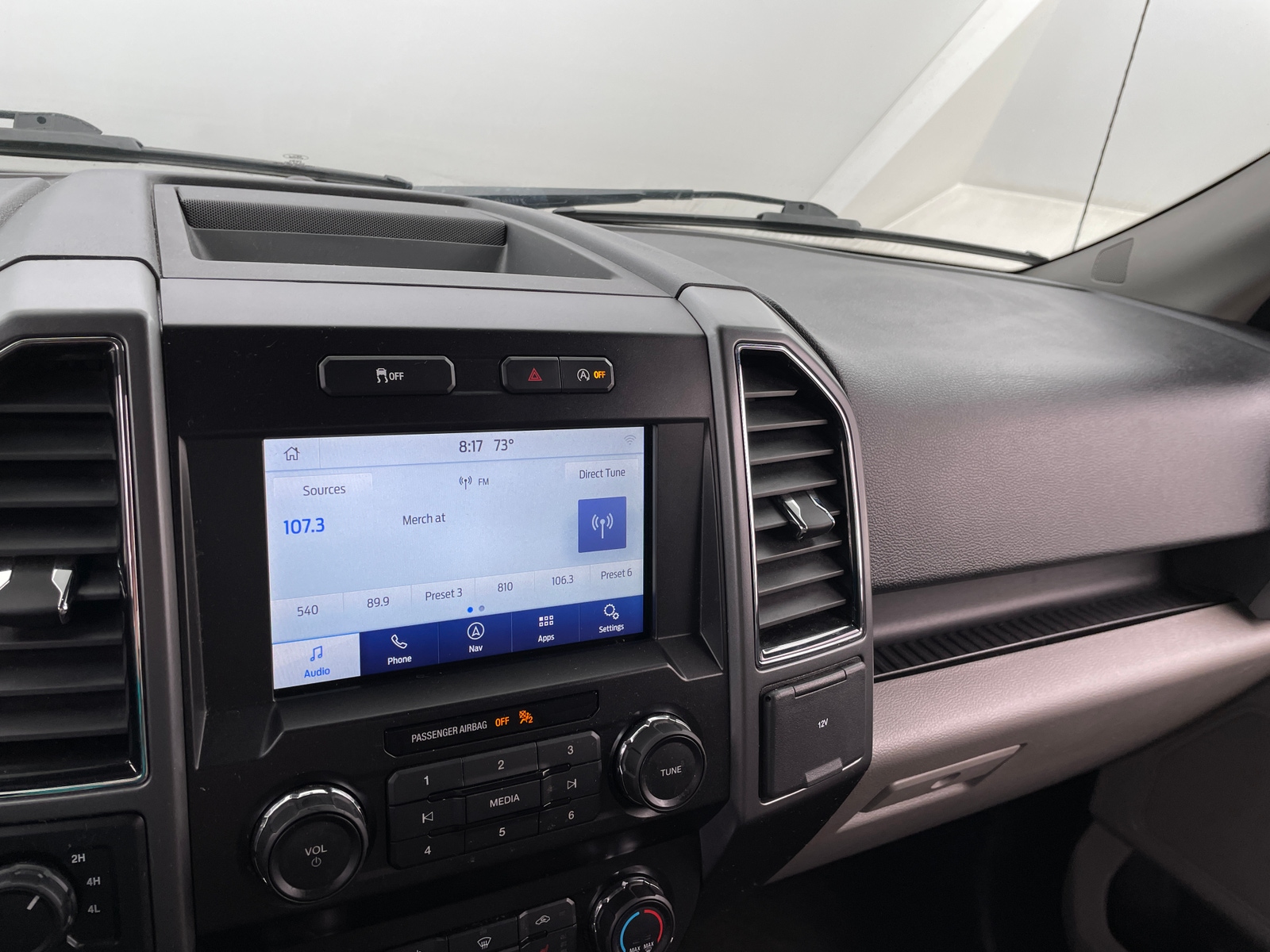 Thumbnail: 2019 Ford Econoline - 4