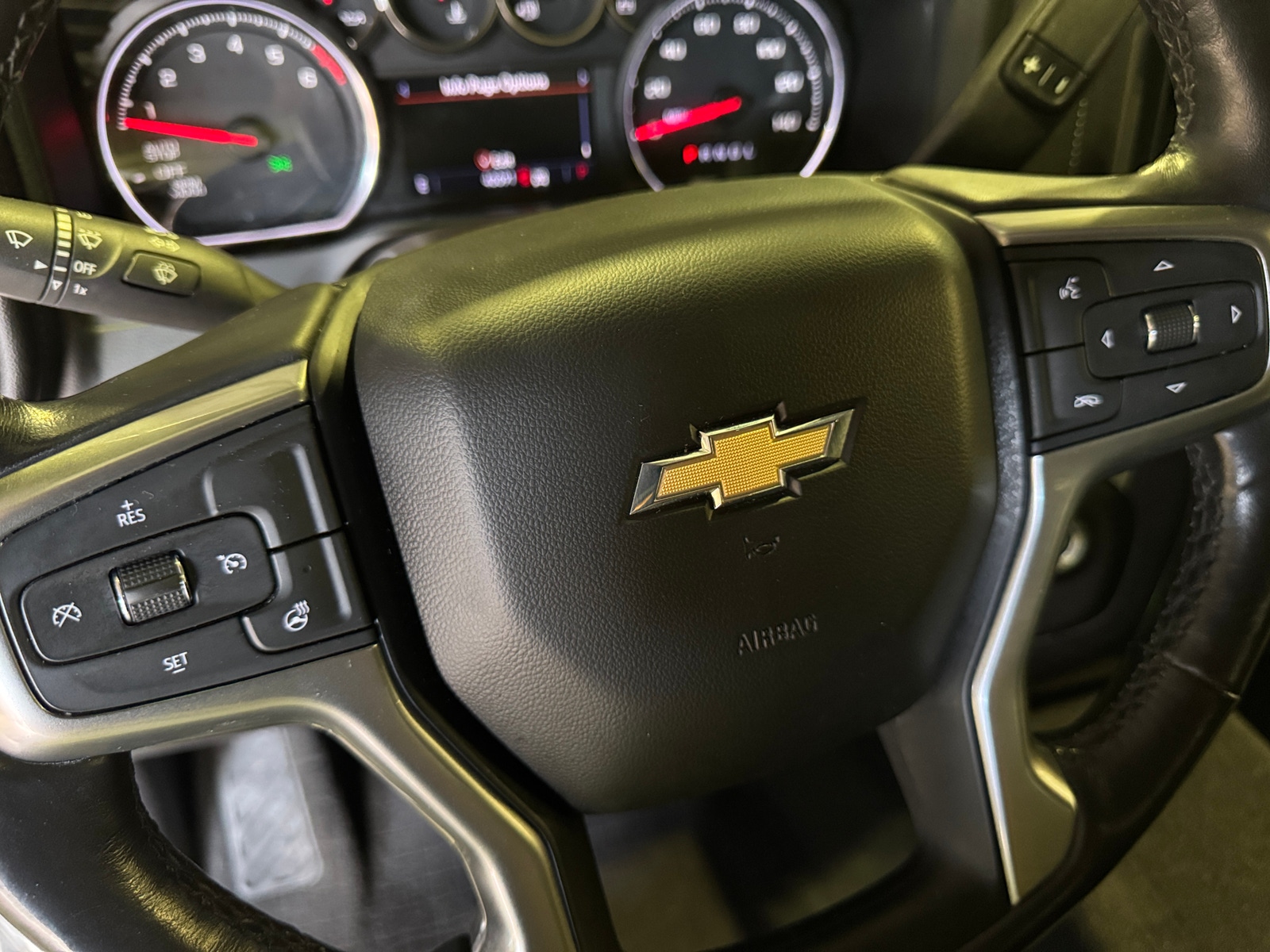 Thumbnail: 2019 Chevrolet Silverado 1500 - 5