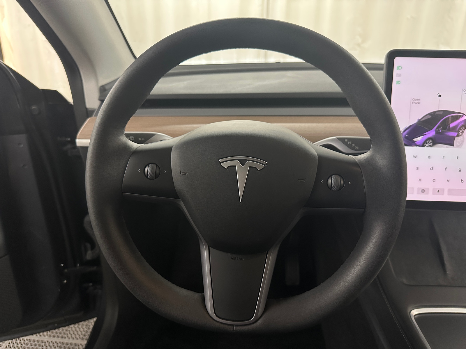 Thumbnail: 2023 Tesla Model Y - 4
