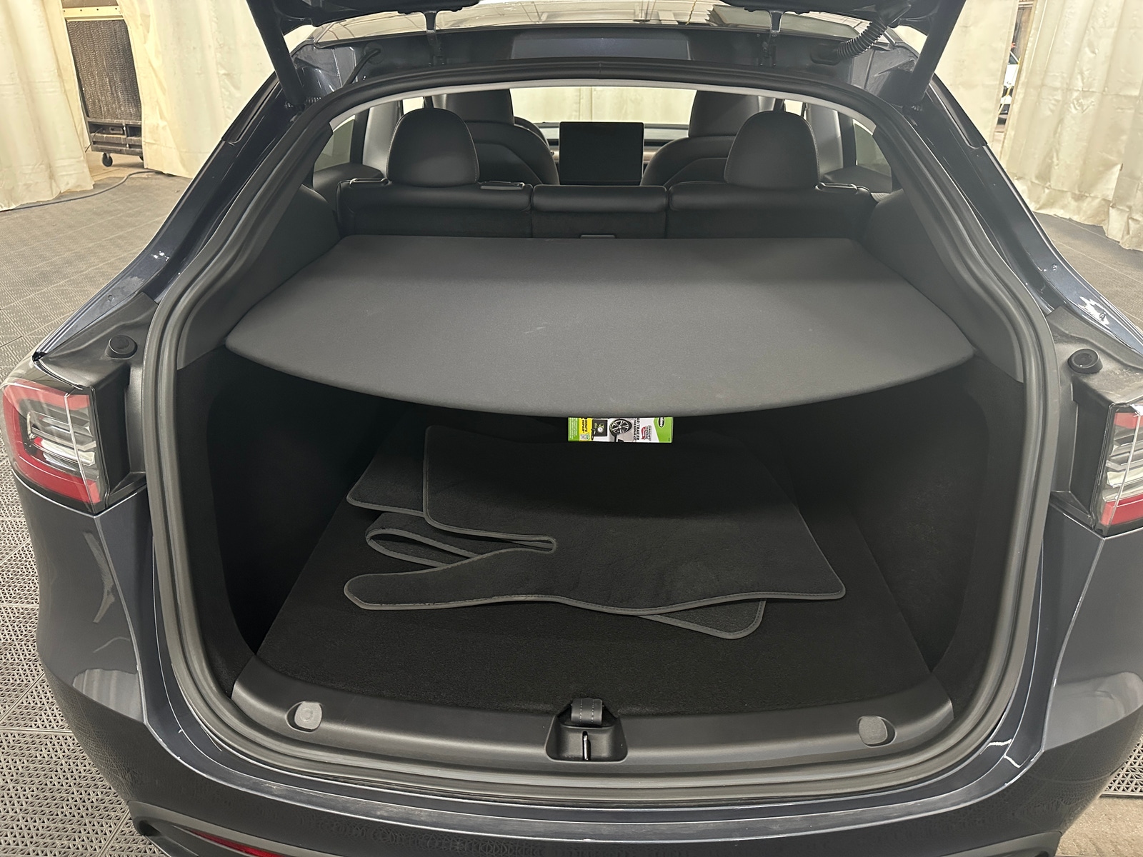Thumbnail: 2023 Tesla Model Y - 6