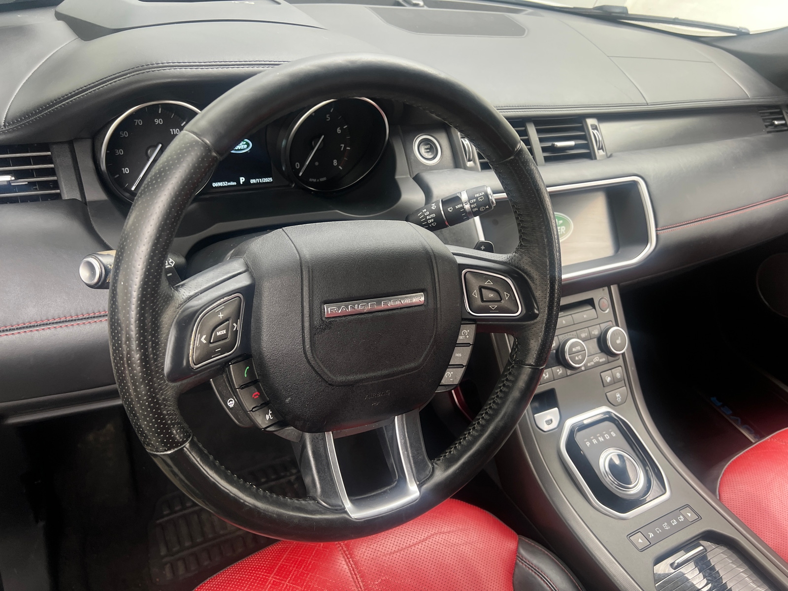 Thumbnail: 2018 Land Rover Range Rover Evoque - 4