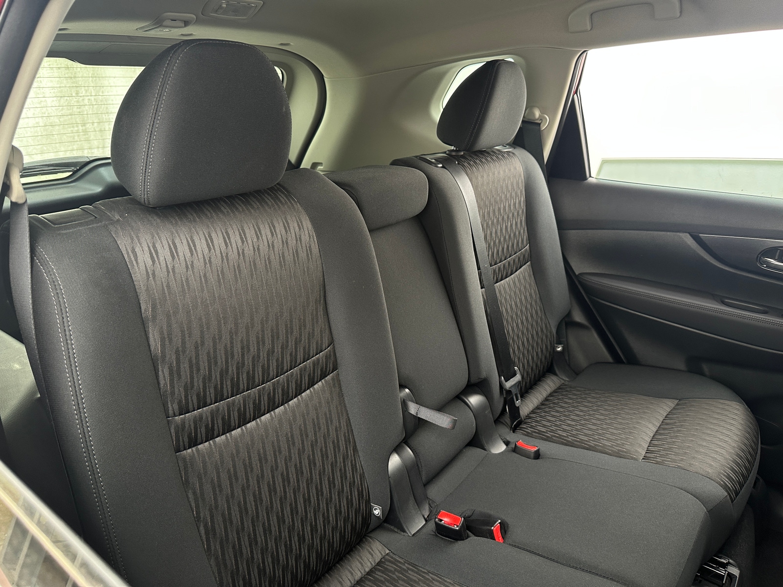 Thumbnail: 2017 Nissan Rogue - 6