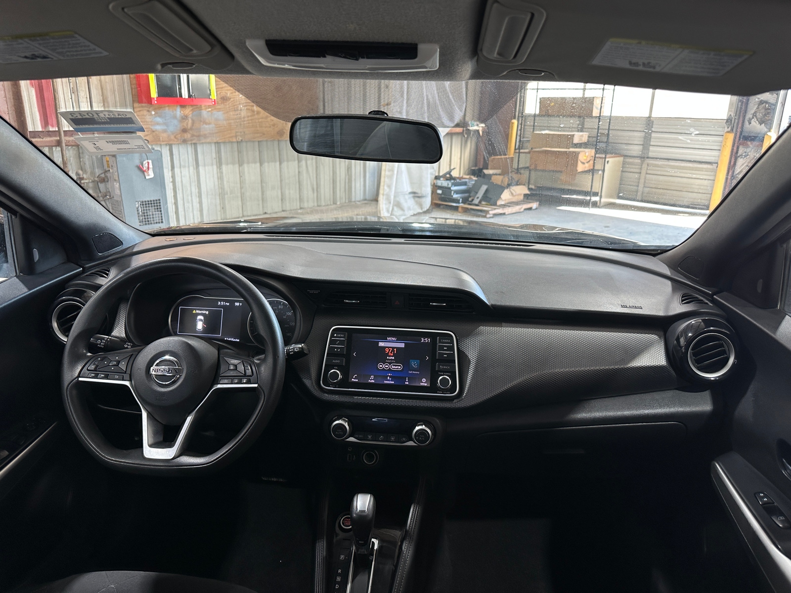 Thumbnail: 2019 Nissan Kicks - 3