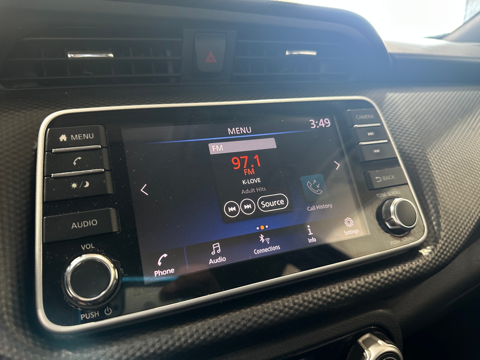 Thumbnail: 2019 Nissan Kicks - 4