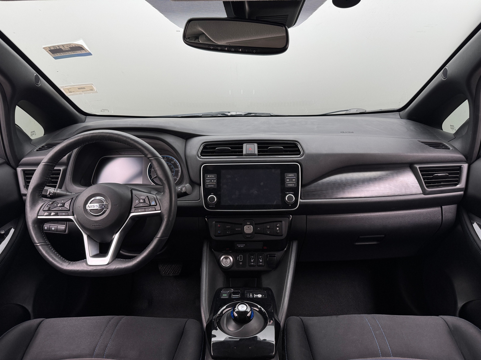 Thumbnail: 2019 Nissan Leaf - 3