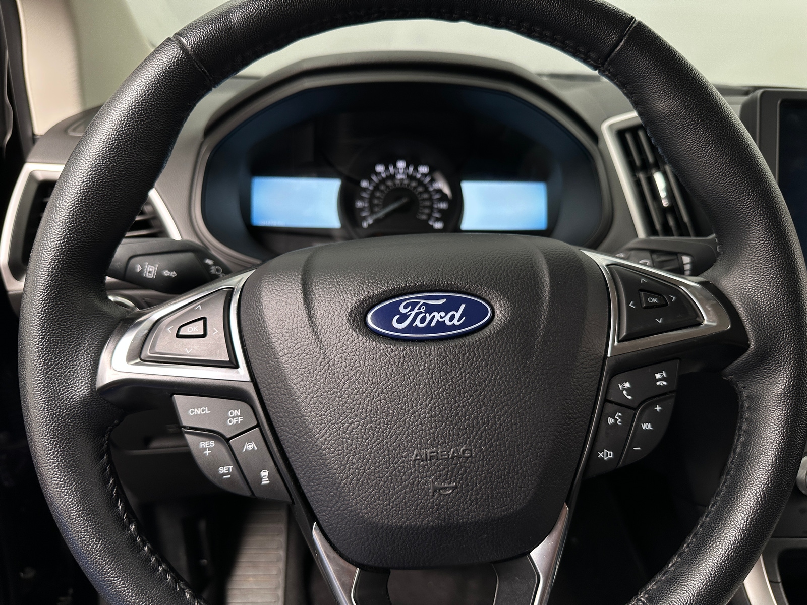 Thumbnail: 2024 Ford Edge - 4