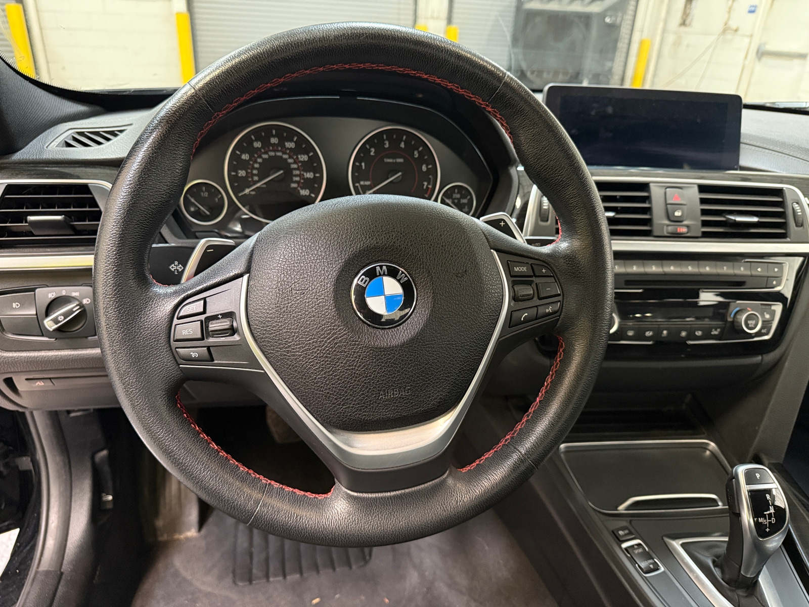 Thumbnail: 2018 BMW 3 Series - 4