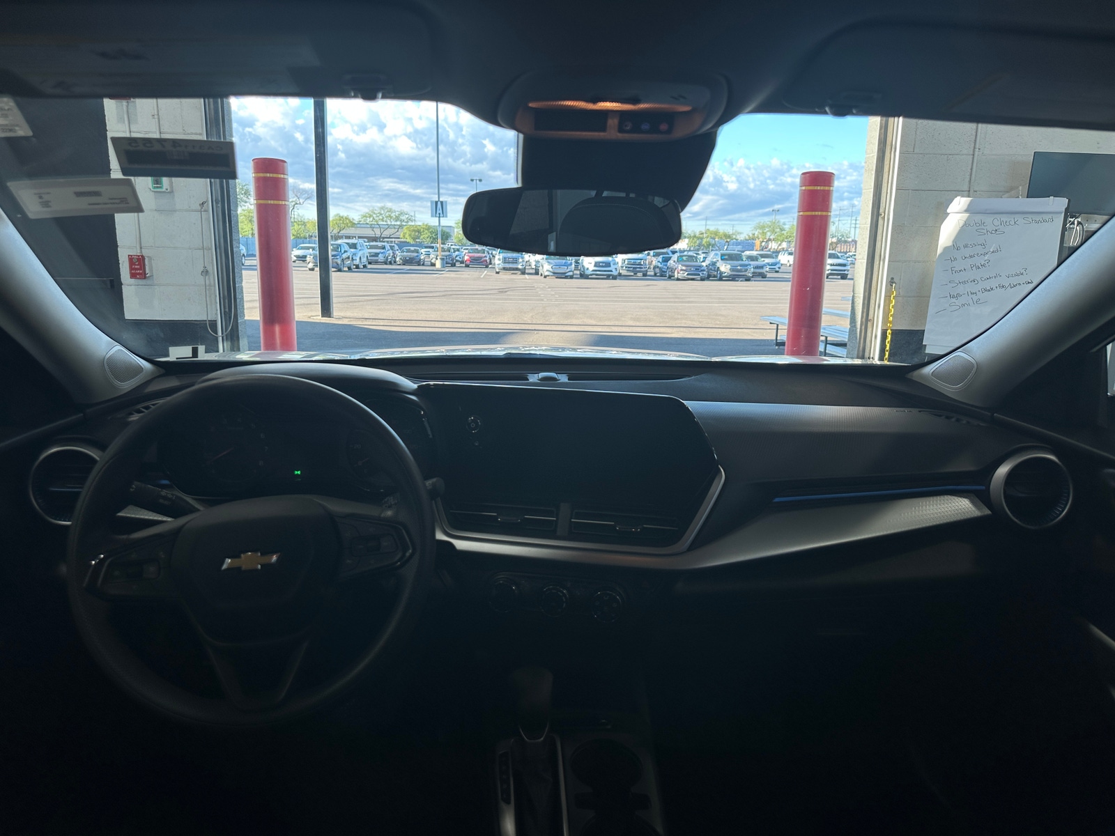 Thumbnail: 2025 Chevrolet Trax - 3