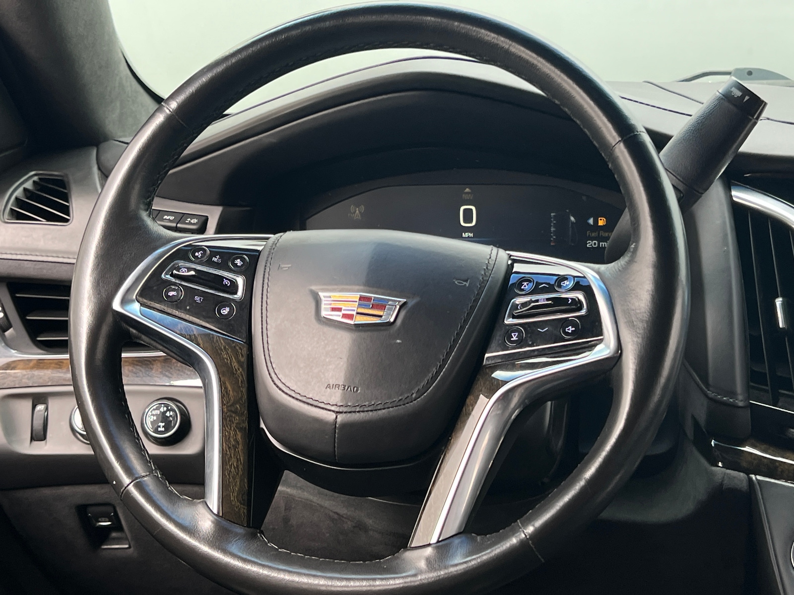 Thumbnail: 2015 Cadillac Escalade - 4