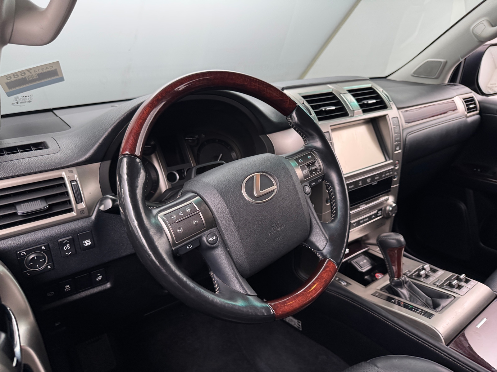 Thumbnail: 2017 Lexus GX - 4