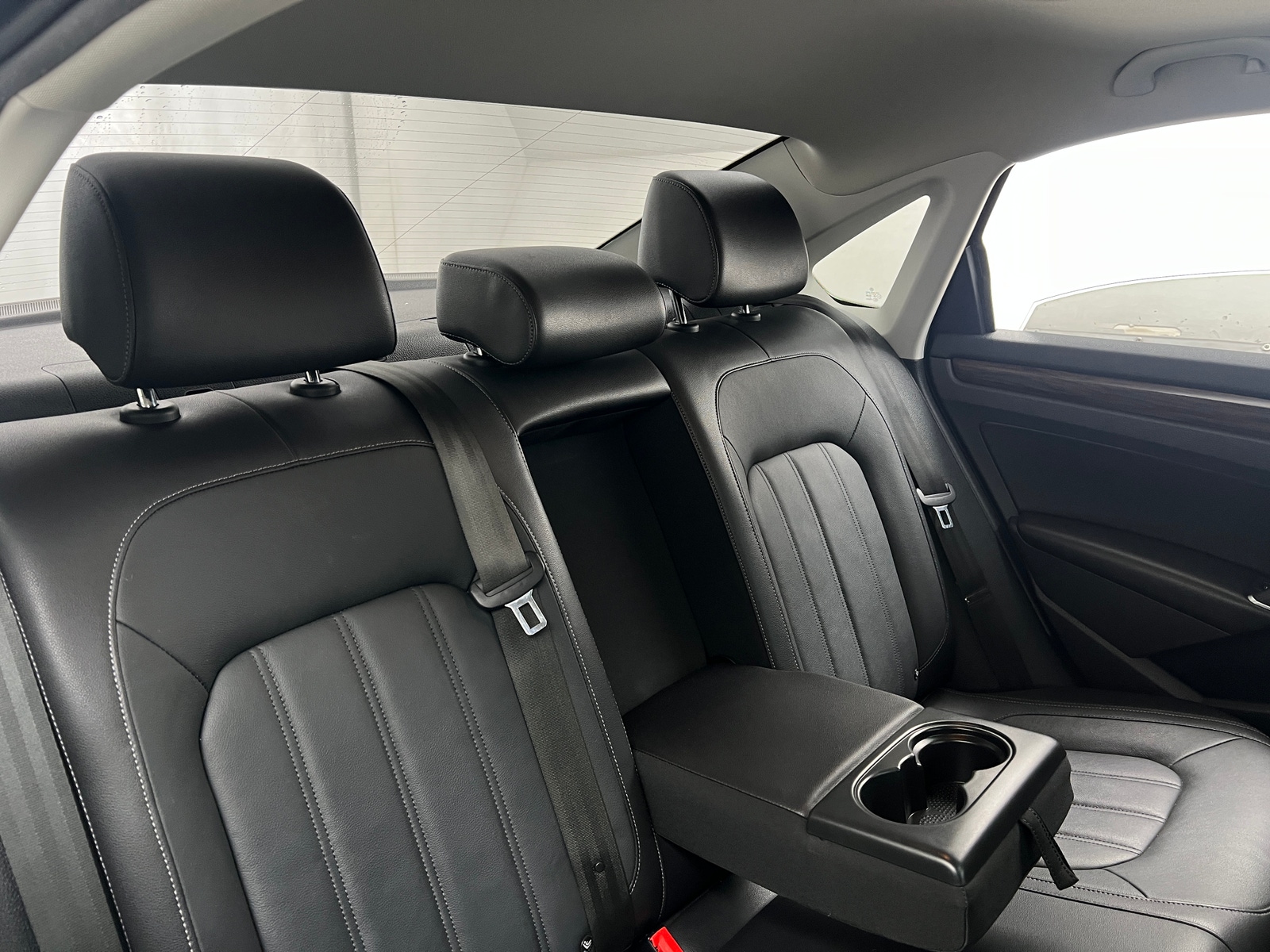 Thumbnail: 2020 Volkswagen Passat - 5