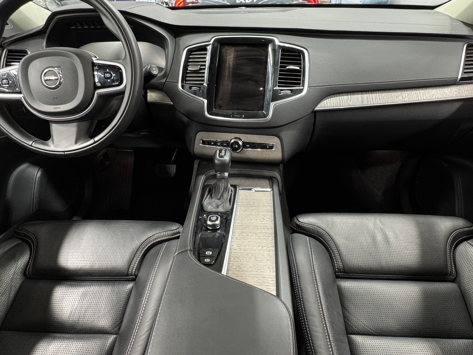 Thumbnail: 2022 Volvo XC90 - 2