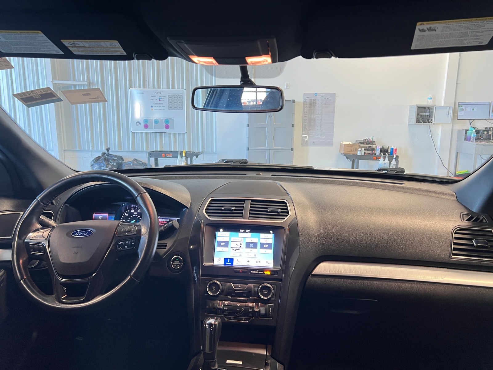 Thumbnail: 2017 Ford Explorer - 3
