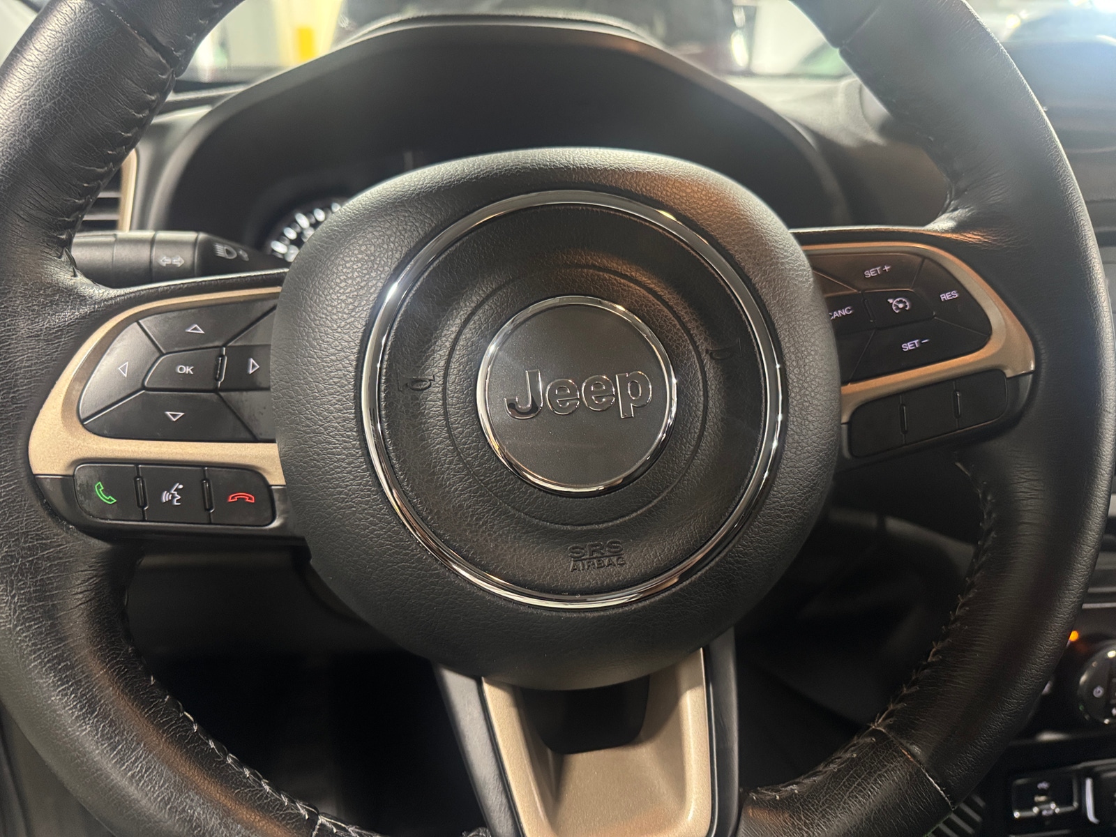 Thumbnail: 2017 Jeep Renegade - 5