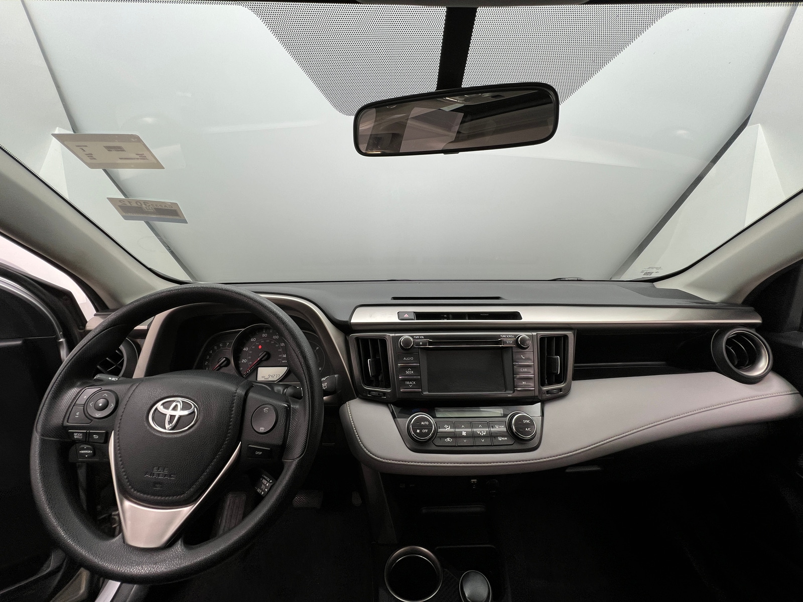 Thumbnail: 2013 Toyota RAV4 - 3