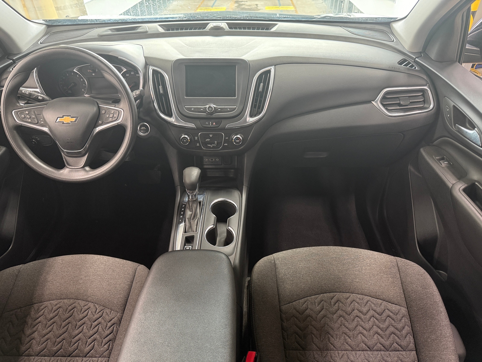 Thumbnail: 2023 Chevrolet Equinox - 3