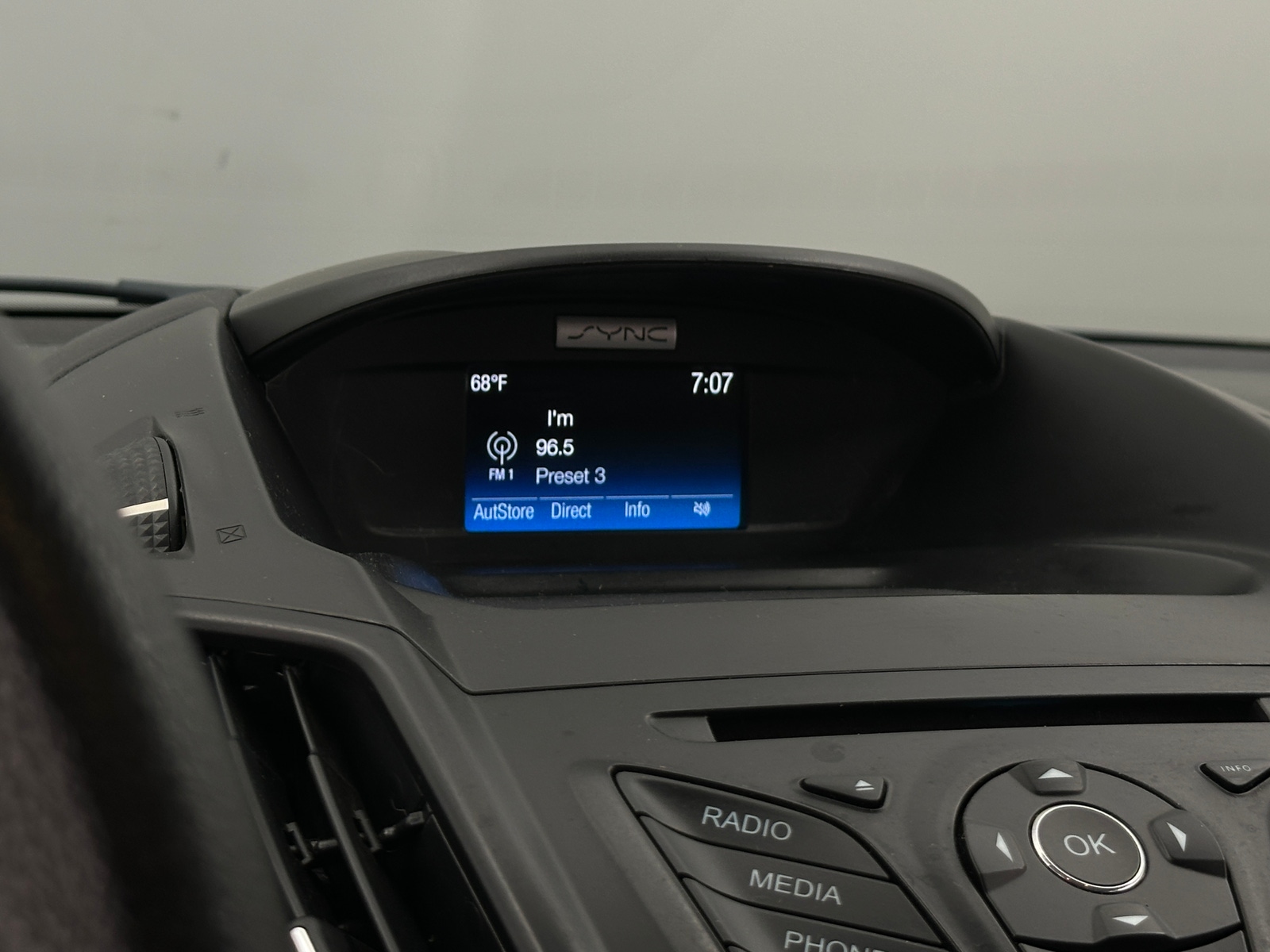 Thumbnail: 2016 Ford Escape - 4