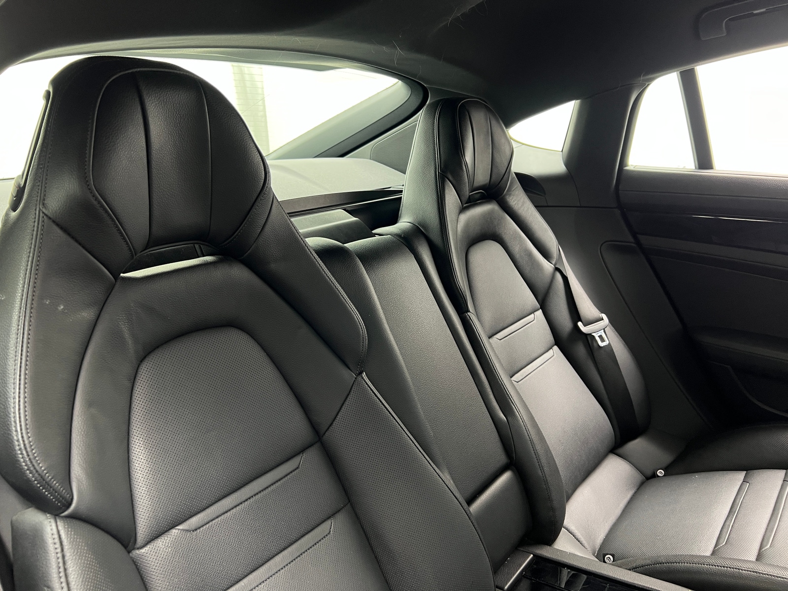 Thumbnail: 2018 Porsche Panamera - 5