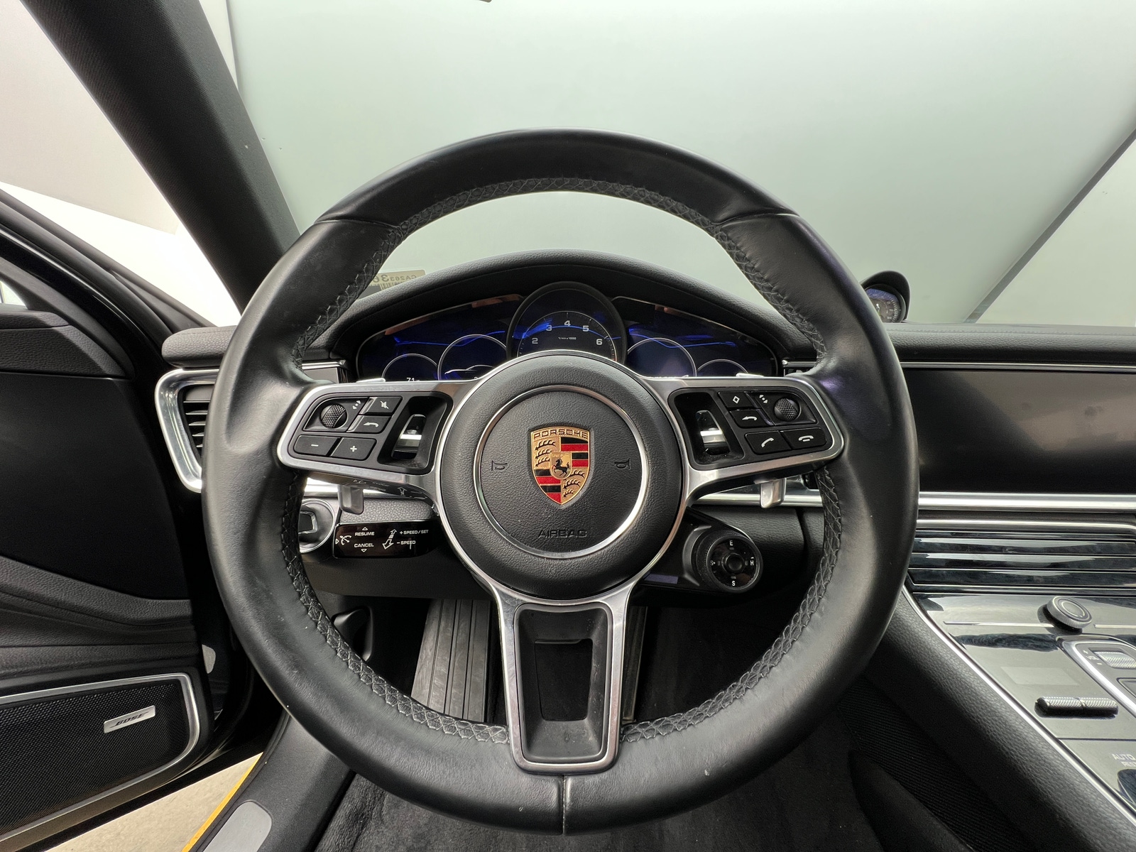 Thumbnail: 2018 Porsche Panamera - 4
