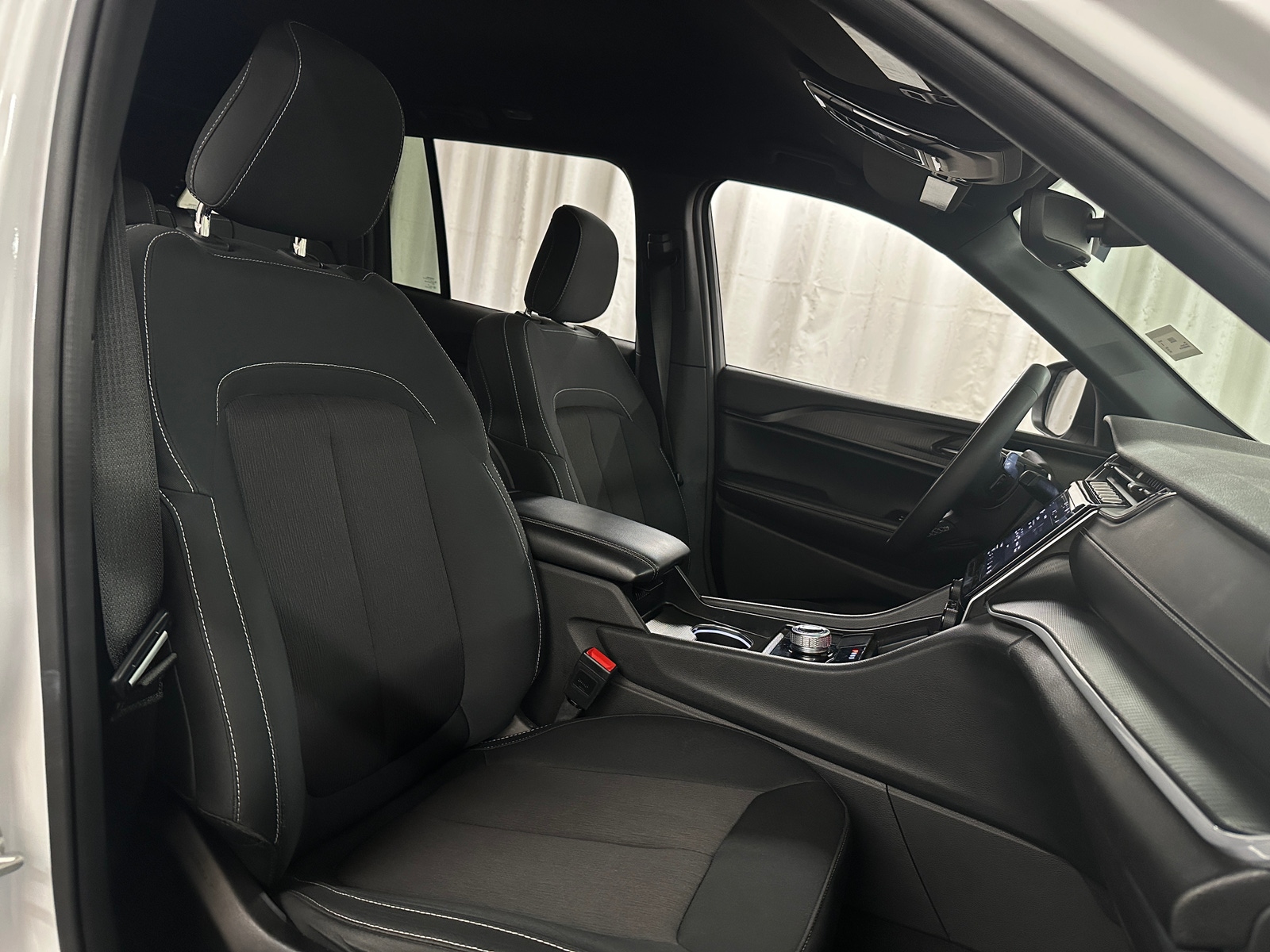 Thumbnail: 2024 Jeep Grand Cherokee - 2